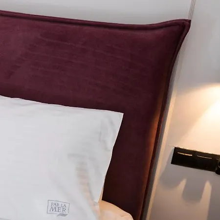 Par La 4a Oraz 4b Tuz Przy Plazy!!! * Нехоже