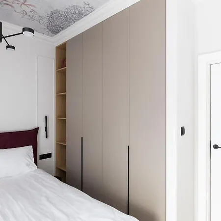 Par La 4a Oraz 4b Tuz Przy Plazy!!! *