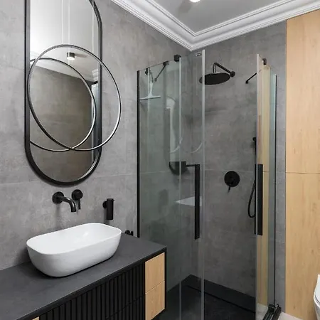 Par La 4a Oraz 4b Tuz Przy Plazy!!!