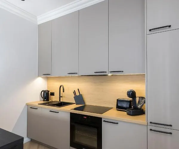 Par La 4a Oraz 4b Tuz Przy Plazy!!! *